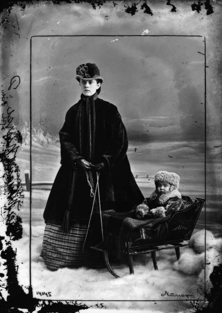 Art Canada Institute, William Notman, Missie Alice Notman in Sleigh with Nurse, 1865