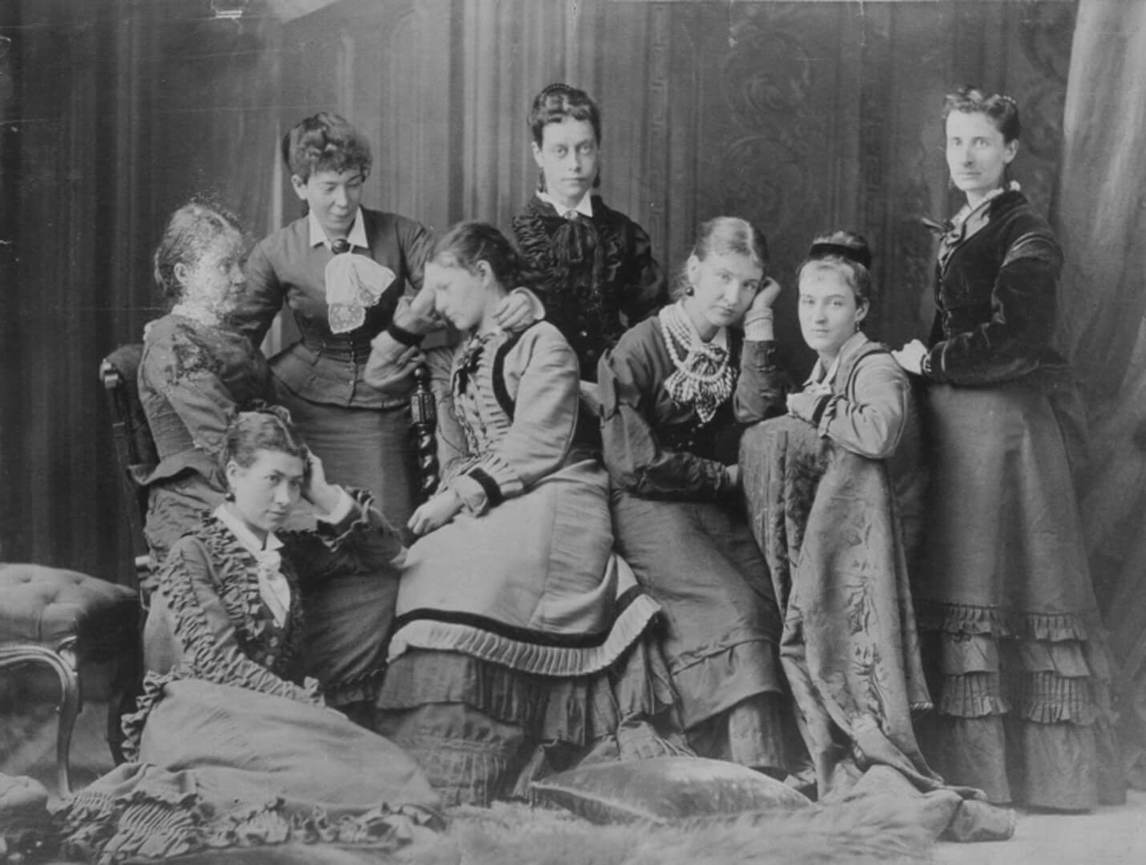 Art Canada Institute, William Notman, Young Ladies of Notman's Printing Room, Miss Findlay's Group, 1876