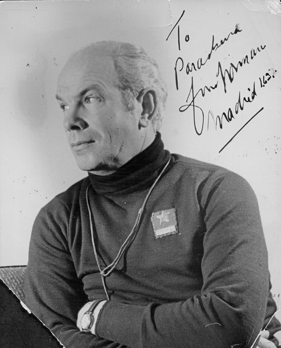 Art Canada Institute, Paraskeva Clark, Signed photograph from Dr. Norman Bethune