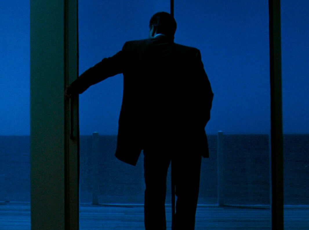 Art Canada Institute, Alex Colville, Still from the film Heat, directed by Michael Mann, 1995