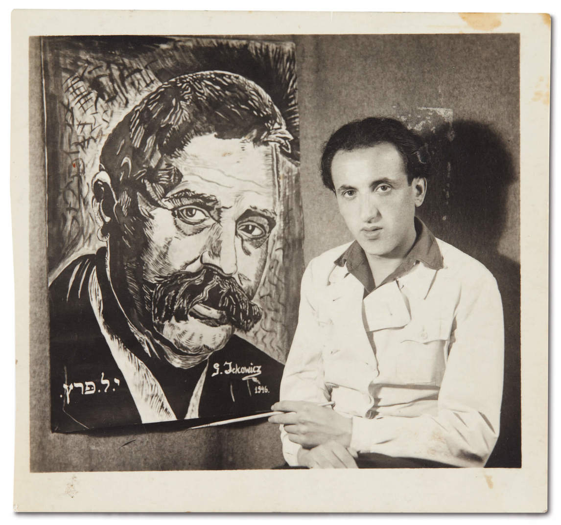 Art Canada Institute, Photograph, Gershon Iskowitz with portrait of Isaac Leib Peretz, Feldafing, 1946
