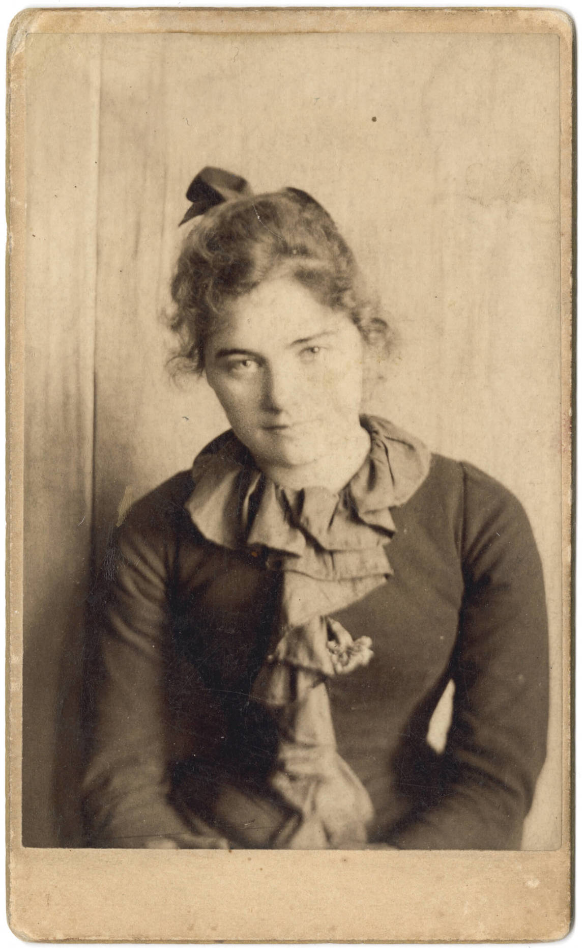 Art Canada Institute, Emily Carr, San Francisco at age twenty-two, c. 1893
